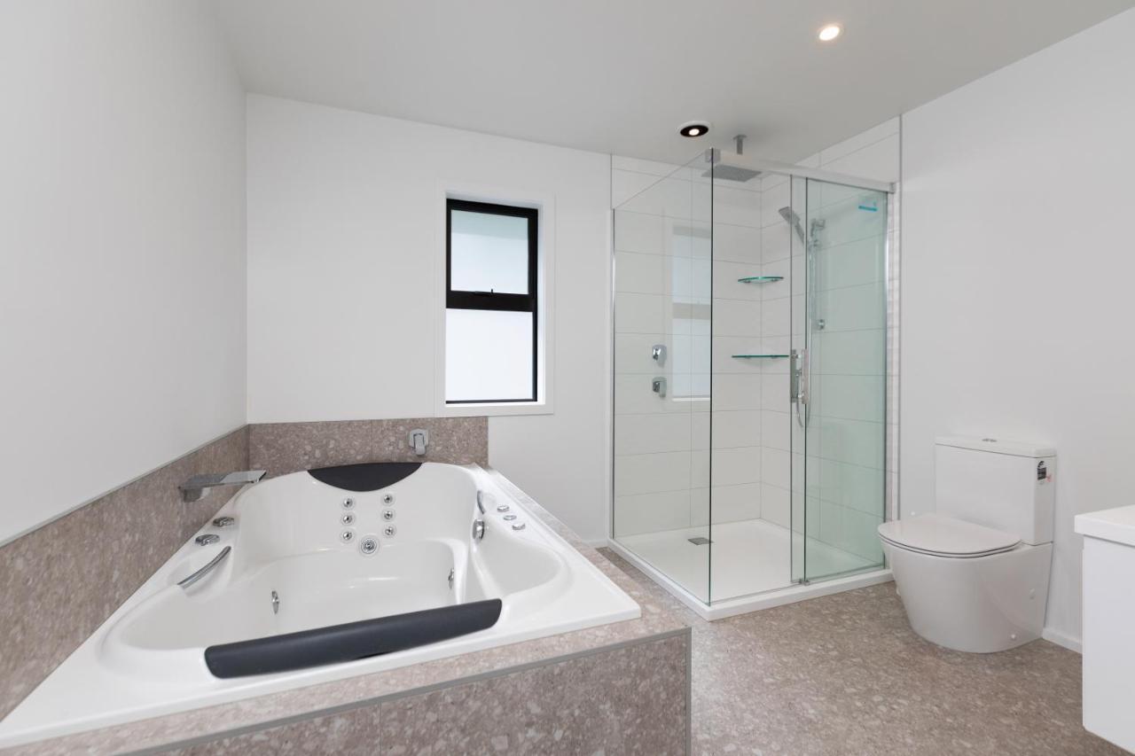 Oakura Beach Front Apartments المظهر الخارجي الصورة