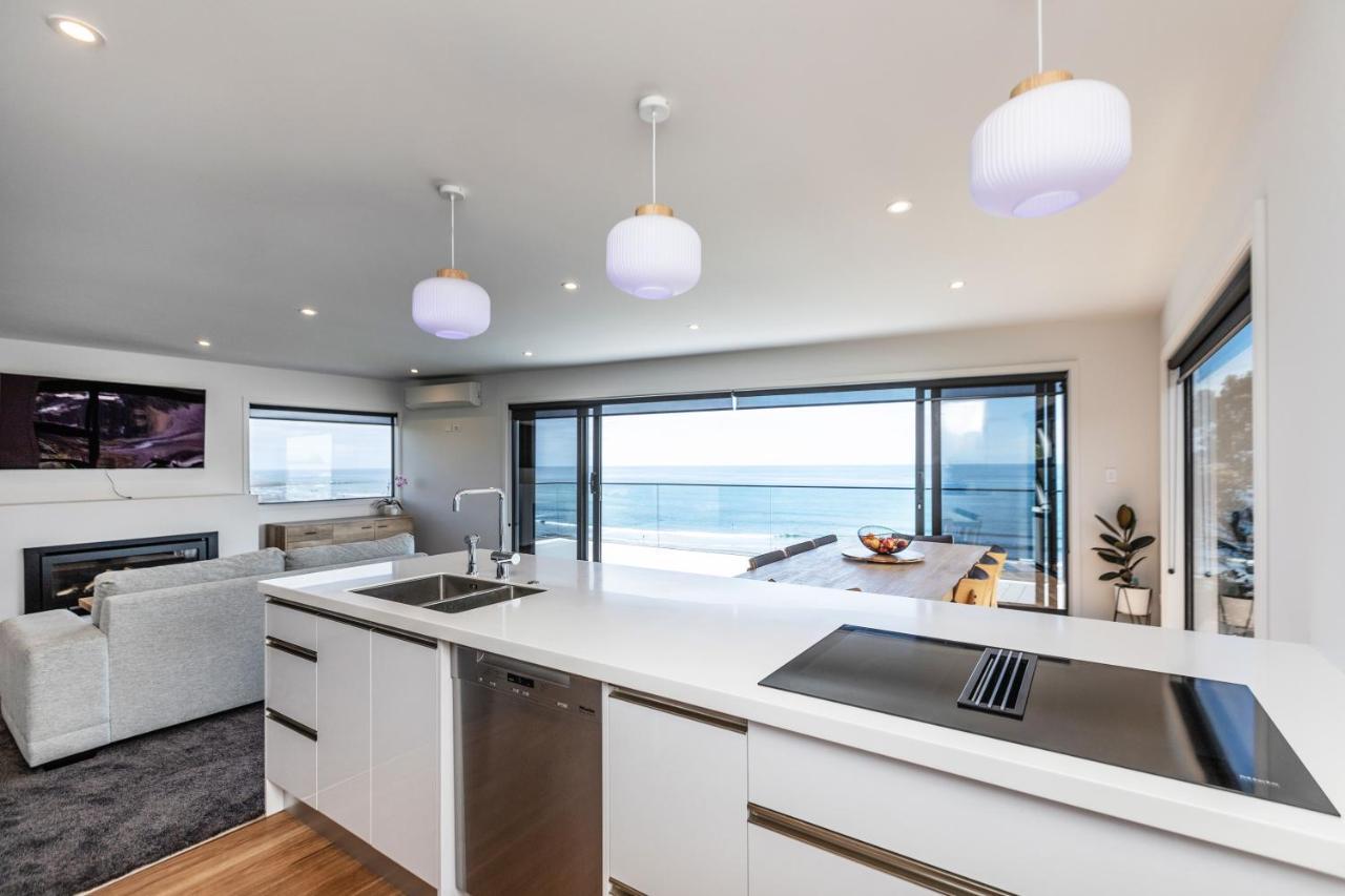 Oakura Beach Front Apartments المظهر الخارجي الصورة