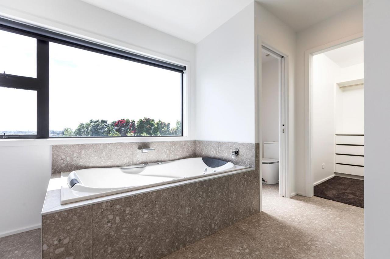Oakura Beach Front Apartments المظهر الخارجي الصورة
